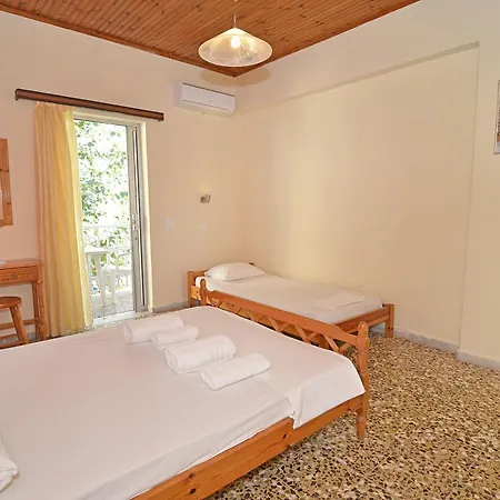 Levante Taverna Hotel apartamentowy