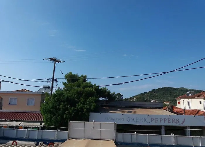 Levante Taverna Apartmanhotel Alikanász